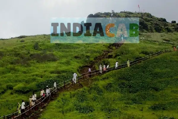 Mumbai to Daund-railway-station Taxi